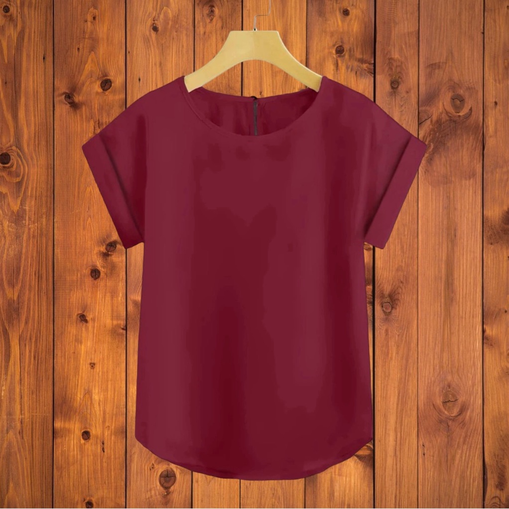 Plus Solid Keyhole Back Blouse